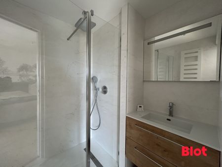 Location Appartement 4 pièces 104m² RENNES 35000 - Photo 3