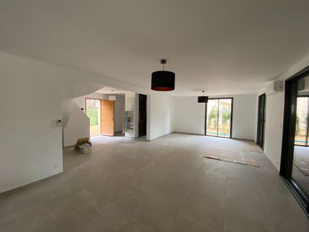 villa neuve 160m² piscine - Photo 2