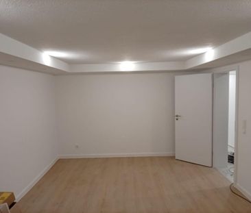 Moderne 3-Zimmer-Wohnung mit eigenem Eingang in Köngen - Photo 1