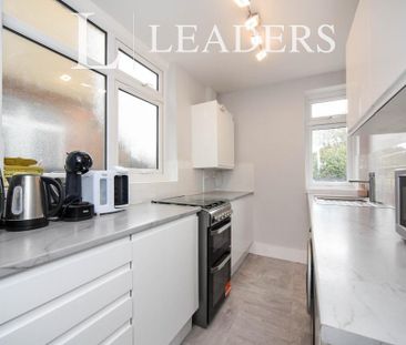 3 bedroom terraced house to rent - Photo 6