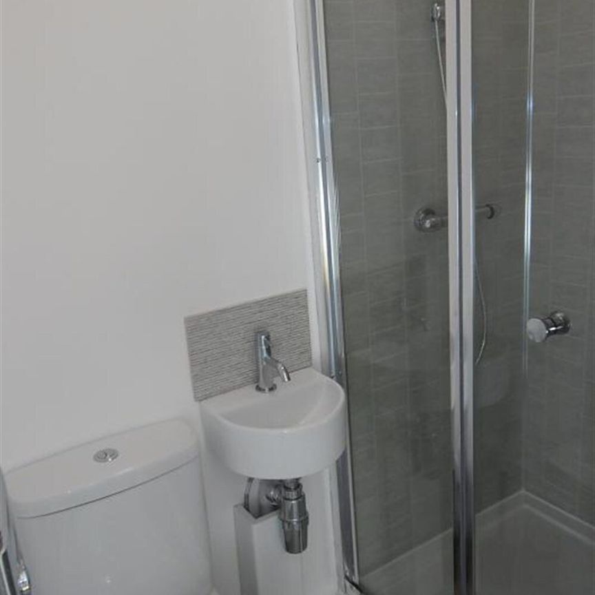 Room @ Anderson Crescent, Beeston, NG9 2PS - Photo 1