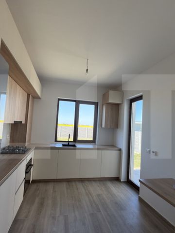 Casa de inchiriat- 4 camere - doua băi-prima inchiriere - Photo 4