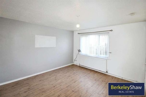 Roleton Close, Bootle, L30 - Photo 1