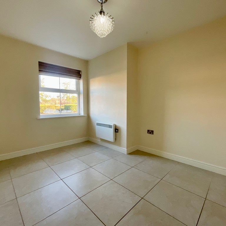 2 bedroom Apartment to let - Photo 1