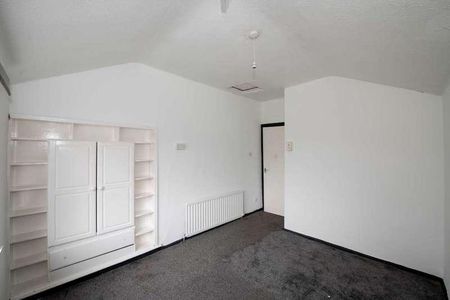 Green Walks, Prestwich, M25 - Photo 3