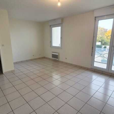 Location Appartement 2 Pièces 51 m² - Photo 1