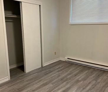 For Lease - 3 Robinson Street Unit# 2, Grimsby, Ontario - Photo 6