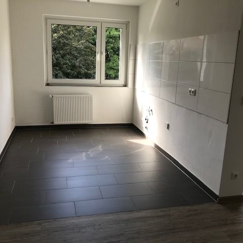 2020 komplett saniert! 3 Zimmer mit Sonnenbalkon! - Photo 1