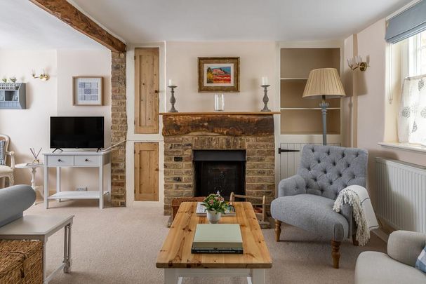 3 bedroom terraced house to rent - Photo 1