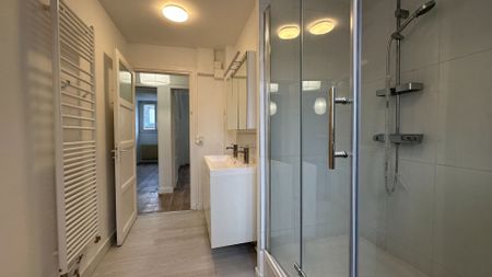 Location Appartement 4 pièces 76m² - Photo 3