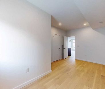 3122 Dundas Street West apartment — Toronto, ON (2-Bedroom) - 2 Bedroom - Photo 2