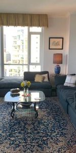 Fully Furnished almost 2000 sqft 3 Bedroom in Yaletown! - Photo 3