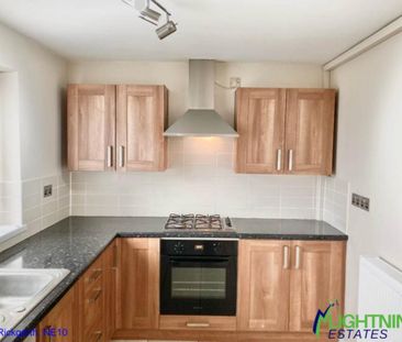 2 bedroom semi-detached house to rent - Photo 2