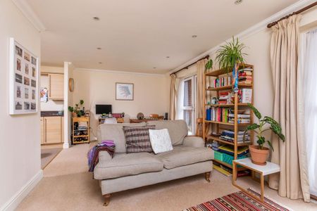 1 bedroom flat to rent - Photo 3