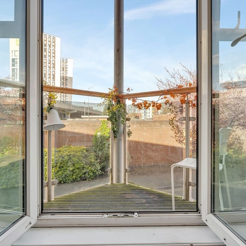 2 Bed Flat, Hever Hall, CV1 - Photo 1