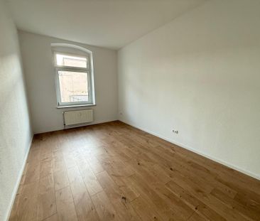 Helle 3-Raum-Wohnung mit großem Balkon in Stadtfeld Ost - Photo 1