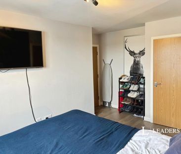 2 bedroom flat to rent - Photo 5