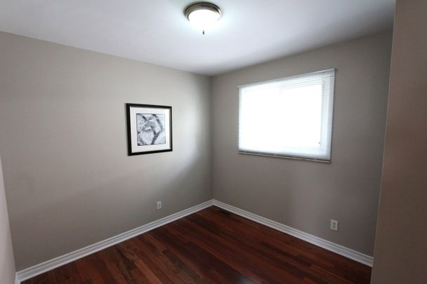 For Lease - 47 Snowball Crescent, Toronto, Ontario - Photo 1