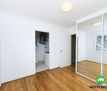 2/22 Mowatt Street, Queanbeyan - Photo 6