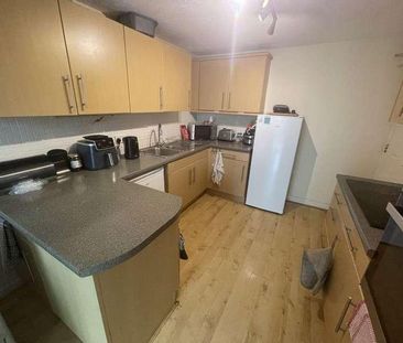 West Water Crescent, Hampton, PE7 - Photo 4