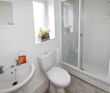 3 bedroom detached house to rent - Photo 5