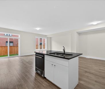 For Lease - 43 Kenesky Drive, Hamilton, Ontario - Photo 6