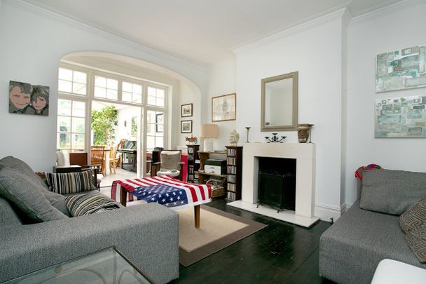 5 bedroom semi-detached house to rent - Photo 1