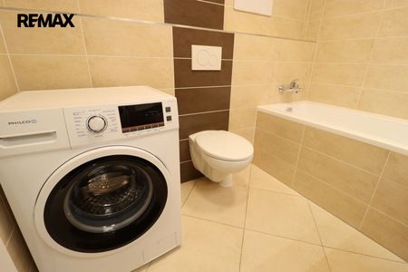 Pronájem bytu 1+kk v osobním vlastnictví 37 m², Praha 9 - Hloubětín - Fotografie 4
