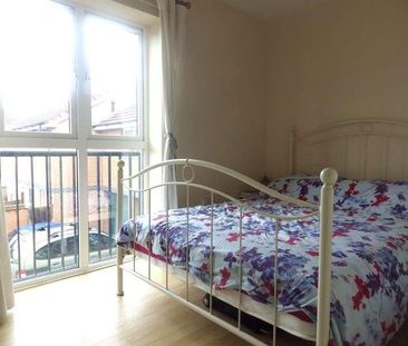 St Austell Way, Swindon, Wiltshire, SN2 - Photo 2