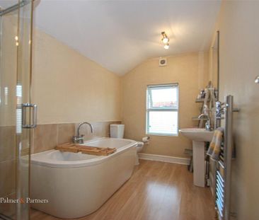 2 bedroom detached house to rent - Photo 2