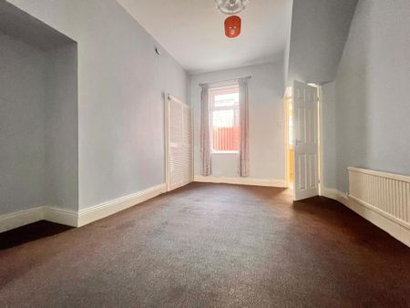 2 bedroom terraced house to rent - Photo 2
