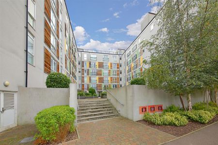 1 bedroom flat to rent - Photo 3