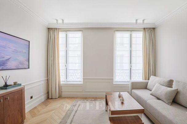 Paris VIIIe - Faubourg Saint-Honoré. - Photo 1