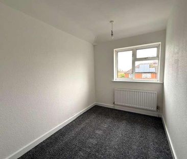 Wychbury Road, Wollescote, DY9 - Photo 2