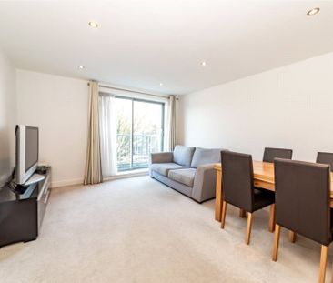 Brand House, Coombe Way, GU14 - Photo 5