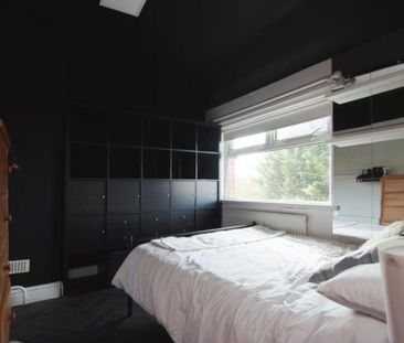 Ocean present an immaculate semi-detached house, featuring three be... - Photo 6