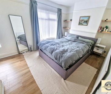 19 Comber Road, Dundonald, BT16 2AA - Photo 2