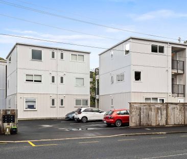 Modern Apartments 2027 - Photo 4