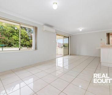 9 Merrang Court, Wattle Grove, NSW 2173 - Photo 3