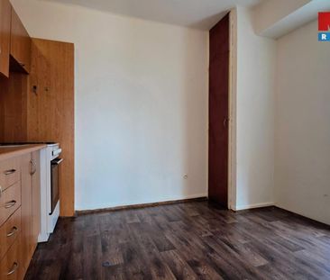 Pronájem bytu 2+1 50 m², Vršovců 1145, Ostrava - Photo 3