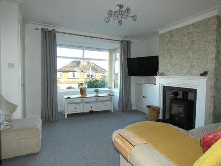 2 bedroom semi-detached house to rent - Photo 4