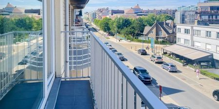 Appartement te huur in Koksijde voor € 899 met 2 slaapkamers - Photo 5