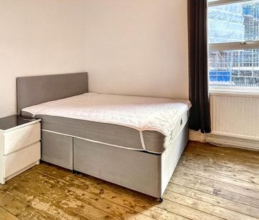 3 bedroom flat to rent - Photo 5
