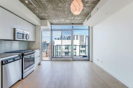 For Lease - 111 Bathurst Street Unit# 1610, Toronto, Ontario - Photo 3