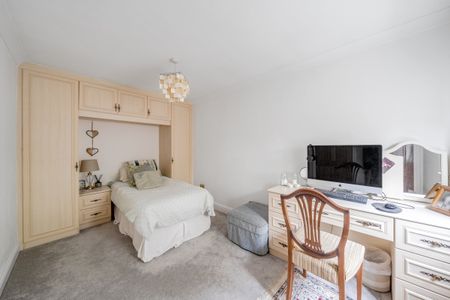 4 bedroom detached house to rent - Photo 5