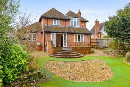 4 bedroom detached house to rent - Photo 5