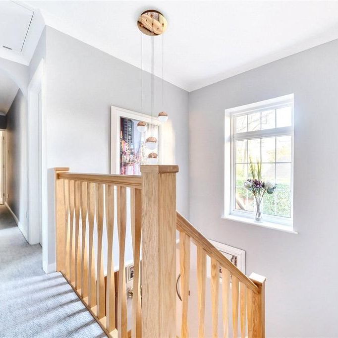 5 bedroom detached house to rent - Photo 1