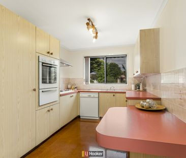 37 Ennor Crescent, Florey ACT, Belconnen - Photo 5