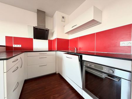 Location Appartement 4 pièces 87m² BREST 29200 - Photo 2