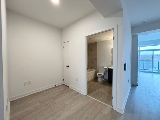 $1,800 / 1 br / 1 ba / 2782 Barton St, Unit 302 - Photo 1